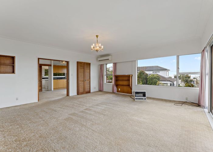 at 40 Montgomery Avenue, Rothesay Bay, Auckland