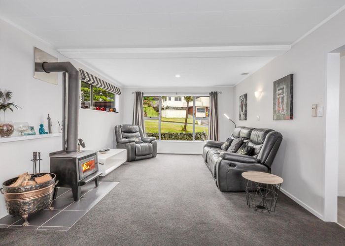  at 9 Cannon Lane, Whitby, Porirua