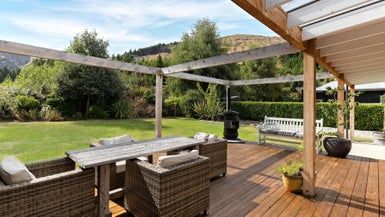  at 8 Thomas Lane, Arthurs Point, Queenstown