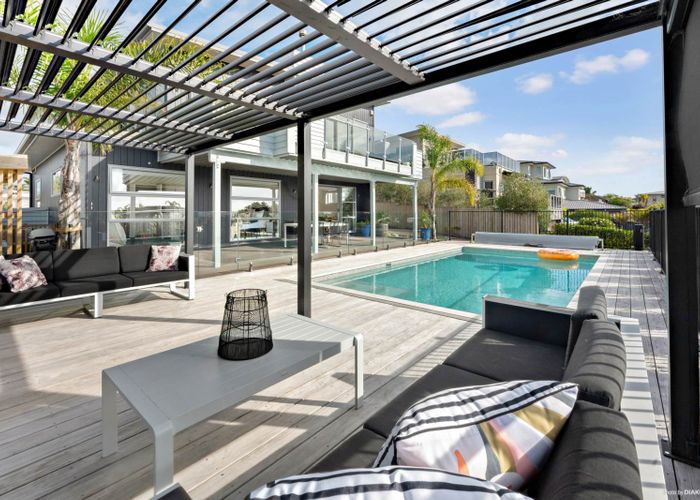  at 10 Columbia Crescent, Beachlands, Auckland
