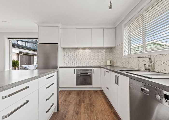  at 6 Cotswold Avenue, Bishopdale, Christchurch City, Canterbury