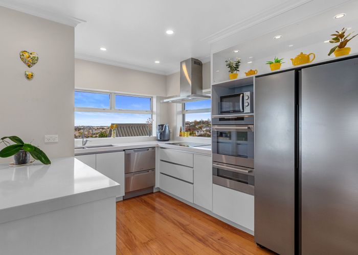  at 8 Lemon Grove Avenue, Otumoetai, Tauranga