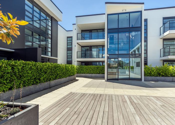 at 411/8 Kingsland Terrace, Kingsland, Auckland City, Auckland