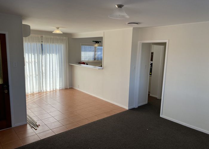  at 1/19 Marcel Place, Glenfield, North Shore City, Auckland