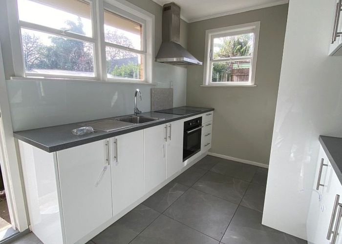 at 2/33 Kitchener Road, Sandringham, Auckland City, Auckland