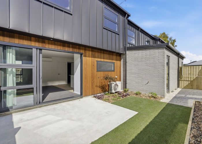  at 2/9 Spring Grove Street , Spreydon, Christchurch City, Canterbury