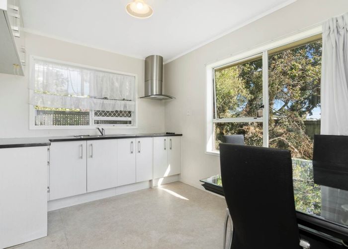  at 1/69 Hepburn Road, Glendene, Waitakere City, Auckland