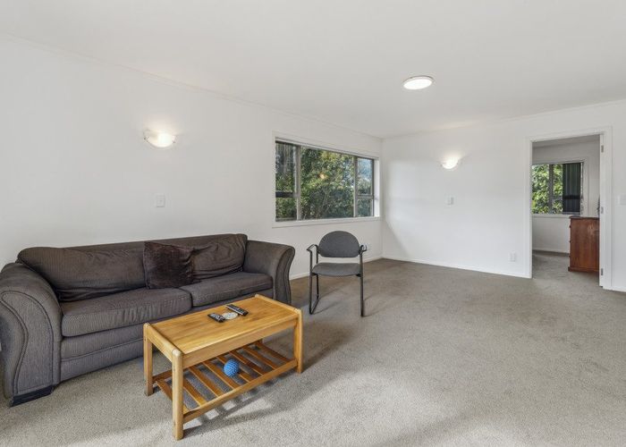  at 2/12 Pamela Place, New Lynn, Waitakere City, Auckland