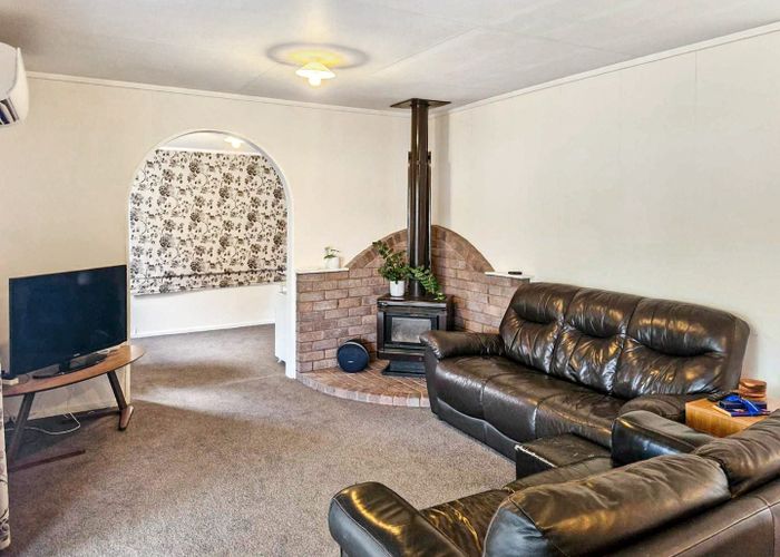  at 2 Bayview Street, Te Puke