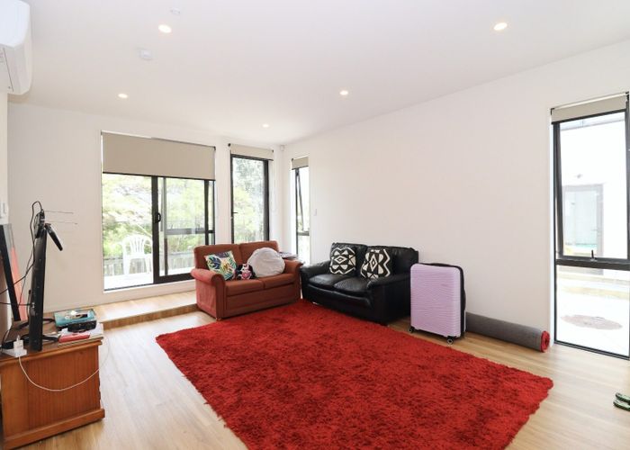 at 2  Korokio Lane, Henderson, Waitakere City, Auckland