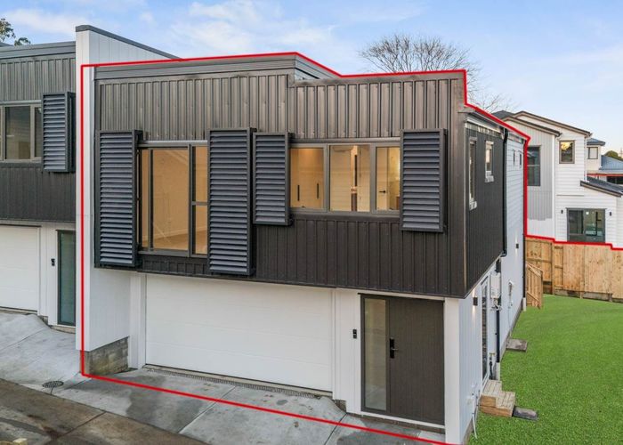  at 69E Chivalry Road, Glenfield, North Shore City, Auckland
