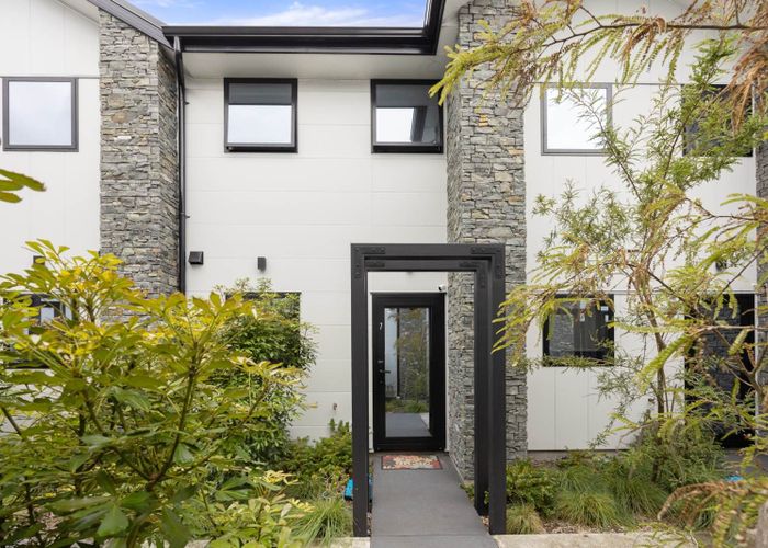  at 7/10 Fathom Place, Te Atatu Peninsula, Waitakere City, Auckland