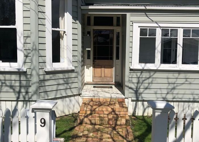  at 1/9 Mount Pleasant Road, Mount Eden, Auckland City, Auckland