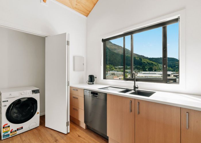  at Unit 2, The Alex Apartments, 135 Hallenstein Street, Town Centre, Queenstown-Lakes, Otago