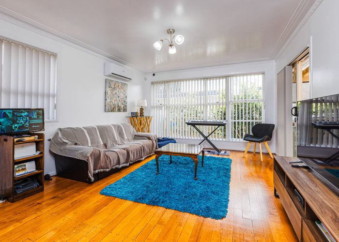  at 225 Puhinui road, Papatoetoe, Manukau City, Auckland