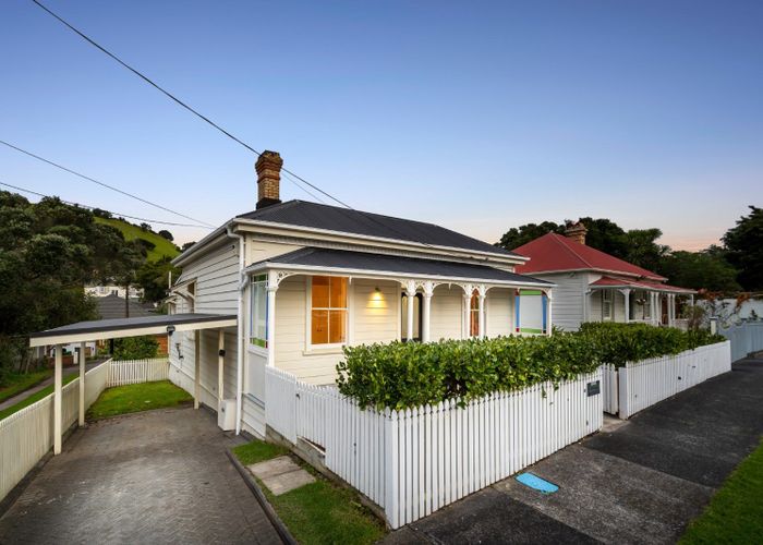  at 10 Owens Road, Devonport, Auckland