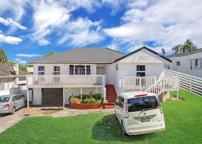  at 233 Great South Road, Manurewa, Manukau City, Auckland