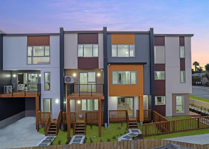  at 1-9/8 Reeves Avenue, Papatoetoe, Manukau City, Auckland