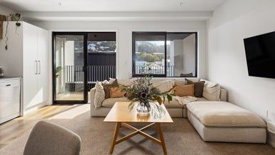  at 210/2 Onepu Road, Kilbirnie, Wellington