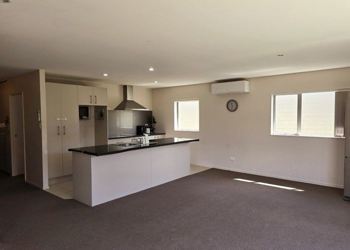  at 11 Pipipi Crescent, Takanini, Papakura, Auckland