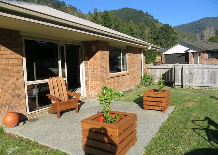  at 4 Cummins Street, The Brook, Nelson