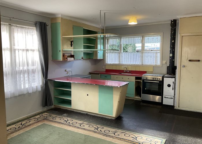  at 24 Hayes Avenue, Gate Pa, Tauranga