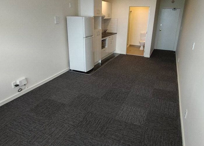  at 306/5 Andrews Ave , Lower Hutt, Lower Hutt, Wellington