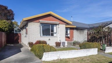  at 2/2 Ruakaka Street, Hornby, Christchurch