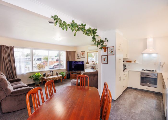  at 11 Tararua Terrace, Cloverlea, Palmerston North
