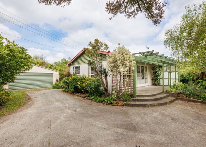  at 6 Eton Place, Terrace End, Palmerston North