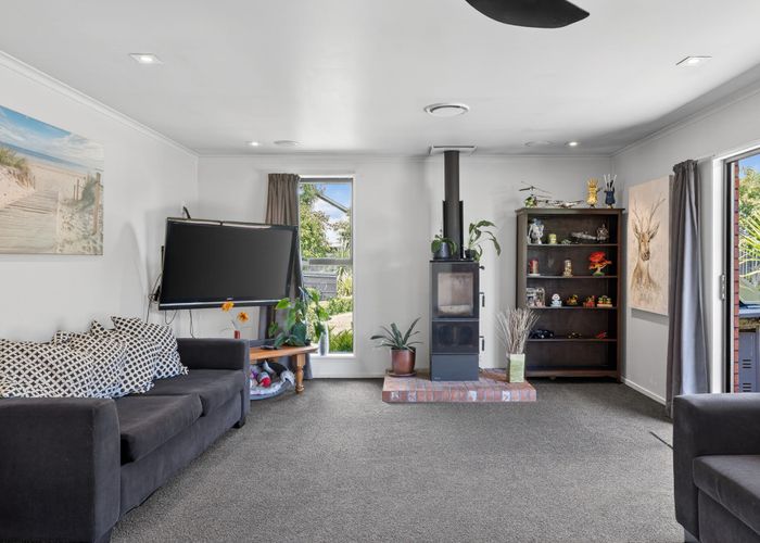  at 11 Ludlow Place, Parklands, Christchurch City, Canterbury