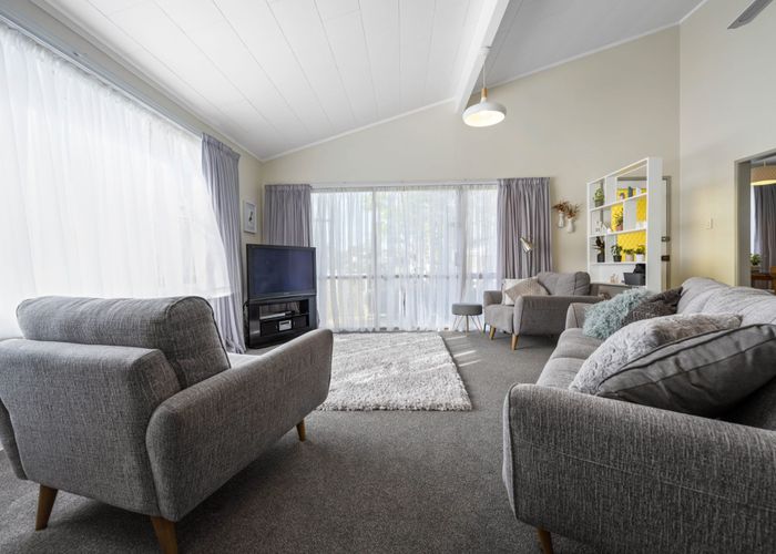  at 13 Marion Place, Deanwell, Hamilton