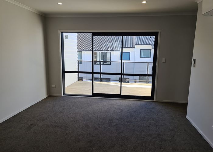 at 4/45 Cook Street, Hamilton East, Hamilton