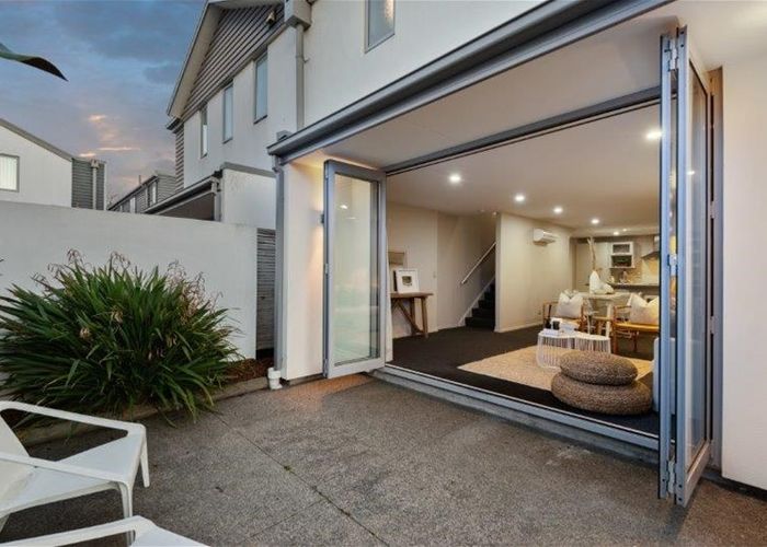  at 6 Sienna Court, Aidanfield, Christchurch