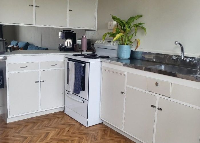  at Awapuni, Gisborne, Gisborne