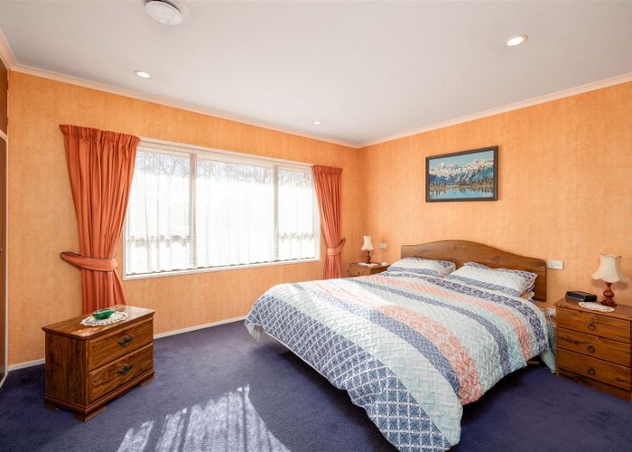  at 8 Elvira Court, Bishopdale, Christchurch