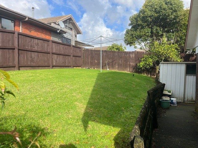  at 1 Kincraig Place, Highland Park, Manukau City, Auckland