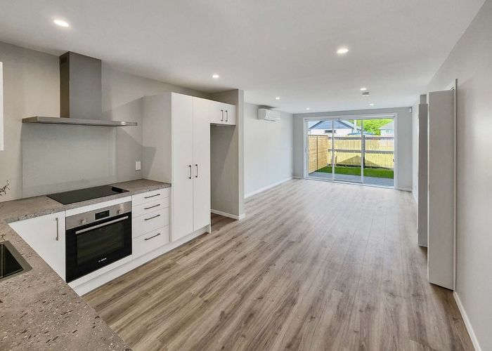 at 2/41 Main Road, Wainuiomata, Lower Hutt