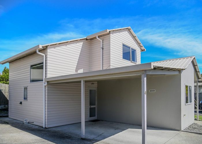  at 4/372 Whangaparaoa Road, Stanmore Bay, Whangaparaoa