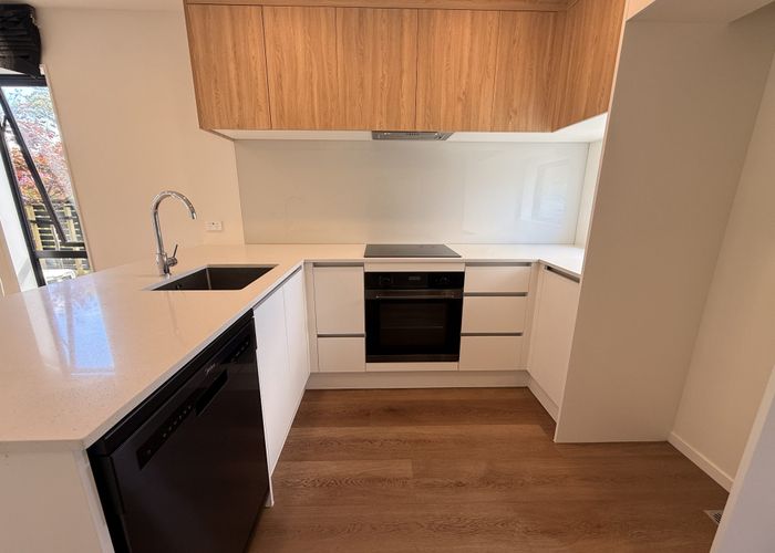  at 24 Hoopers Road, Glen Eden, Waitakere City, Auckland