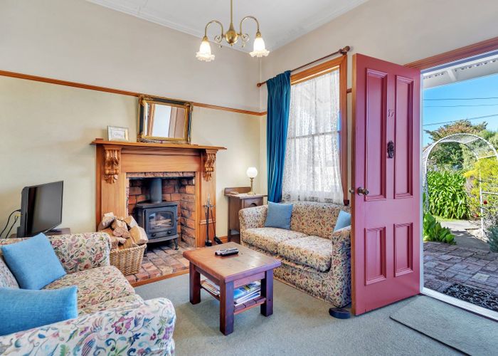  at 17 Cambridge Road, Martinborough, Martinborough