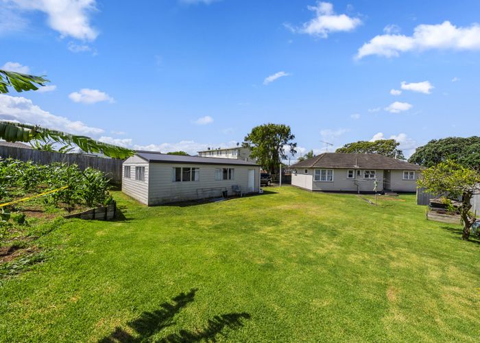  at 2/35 Forbes Road, Favona, Manukau City, Auckland