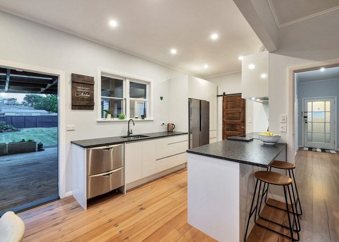  at 8 Daventry Street, Waterview, Auckland City, Auckland