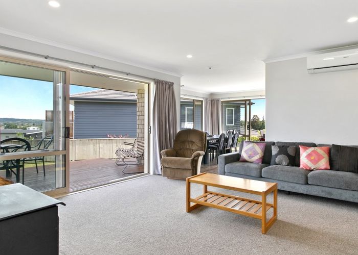  at 45 Botanical Heights Drive, Waipahihi, Taupo