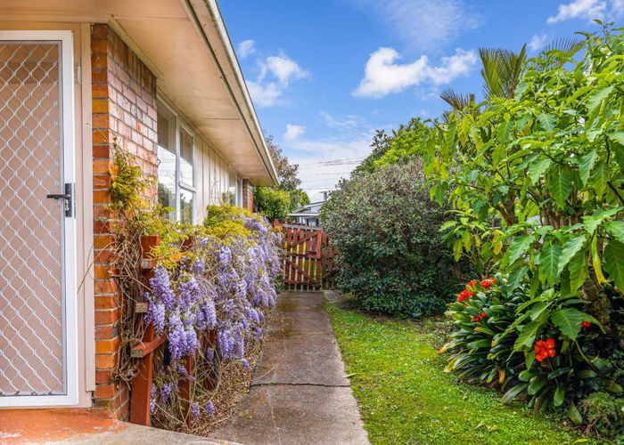  at 20 Chorley Avenue, Massey, Auckland