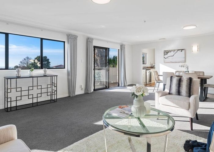  at 1/49 Sartors Avenue, Browns Bay, Auckland