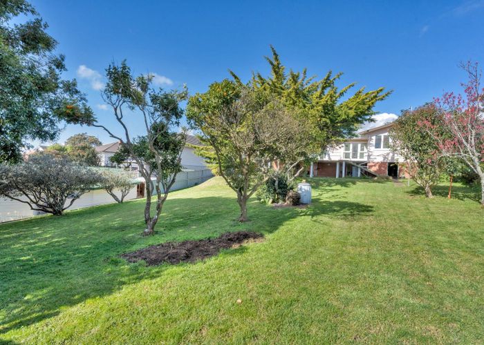  at 129 Cook Street, Howick, Auckland