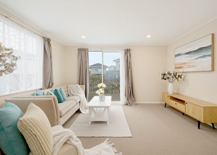  at 11 Manatu Lane, Kelston, Waitakere City, Auckland