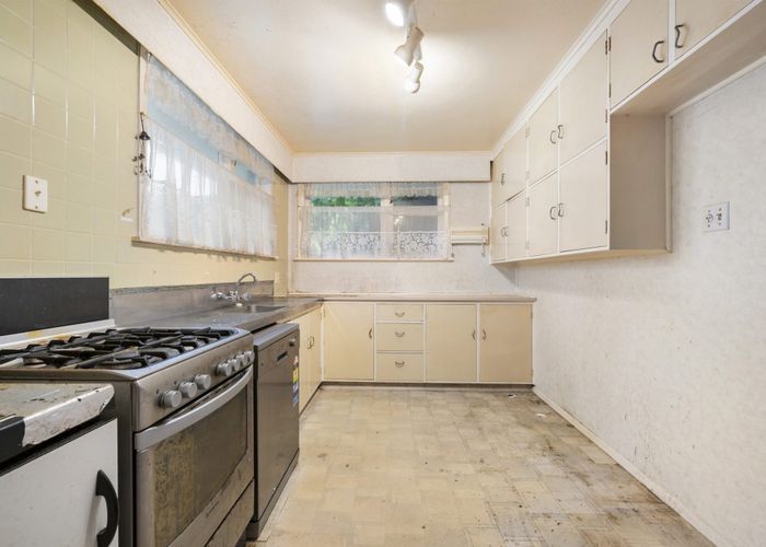  at 27 Lees Grove, Wainuiomata, Lower Hutt, Wellington