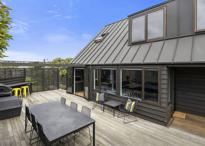  at 18 Estuary Crescent, Fairfield, Dunedin, Otago